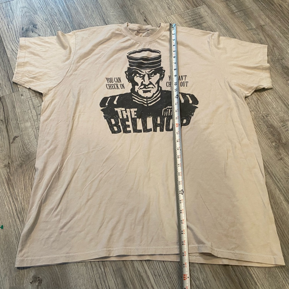 Disney Parks The Bellhop Size XXL Beige Short Sleeve T-Shirt Tower Of Terror - Picture 3 of 5